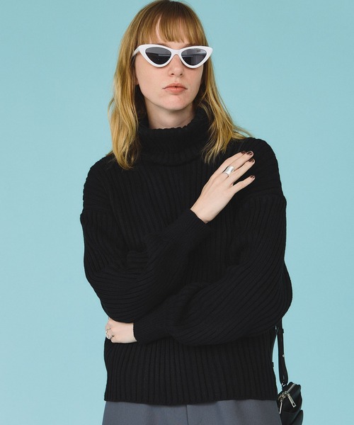 casane（カサネ）の「リブルーズタートルニット（ニット/セーター・レディース・ブラック/ホワイト・FREE）」の19枚目の写真