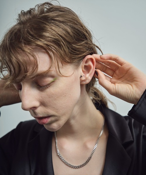 and cloud（アンドクラウド）の「Moon / Star Set Tragus Cuff（イヤーカフ・レディース・シルバー/ブラック/イエローゴールド・FREE）」の4枚目の写真