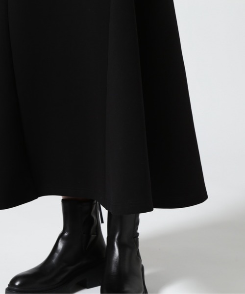 AULA AILA（アウラアイラ）の「AULA AILA（アウラ アイラ）別注フレアワンピース（ワンピース・レディース・ブラック/ブルー・0）」の7枚目の写真