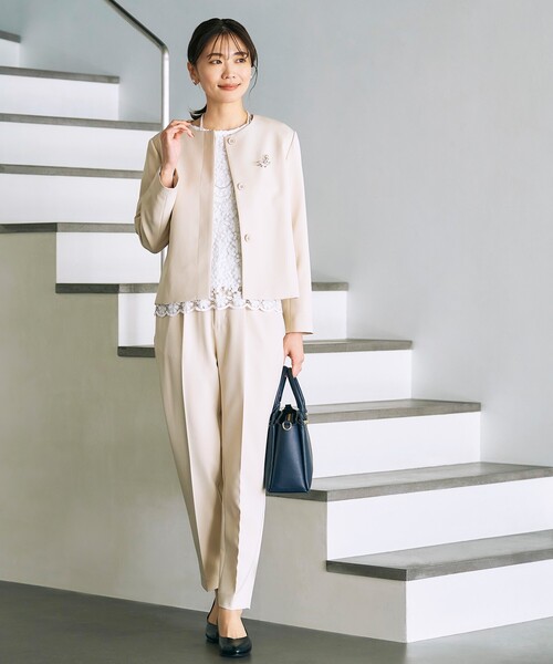 grove(グローブ)の「◆【洗える】防シワ対応のダブルクロスノーカラーショートジャケット(ノーカラージャケット・レディース・グレー系4/ナチュラル/ブラック/ネイビー・05/04/01/02/03)」の6枚目の写真