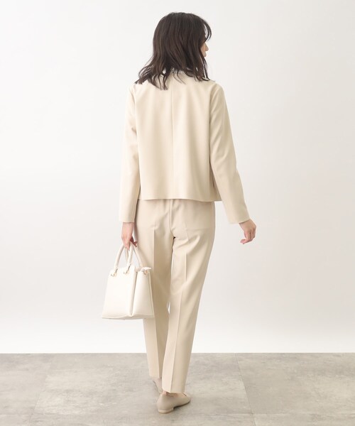 grove(グローブ)の「◆【洗える】防シワ対応のダブルクロスノーカラーショートジャケット(ノーカラージャケット・レディース・グレー系4/ナチュラル/ブラック/ネイビー・05/04/01/02/03)」の9枚目の写真