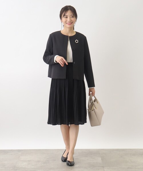 grove(グローブ)の「◆【洗える】防シワ対応のダブルクロスノーカラーショートジャケット(ノーカラージャケット・レディース・グレー系4/ナチュラル/ブラック/ネイビー・05/04/01/02/03)」の13枚目の写真