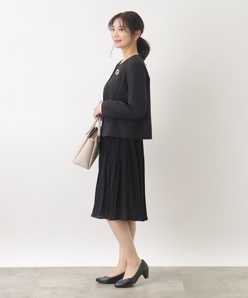 grove(グローブ)の「◆【洗える】防シワ対応のダブルクロスノーカラーショートジャケット(ノーカラージャケット・レディース・グレー系4/ナチュラル/ブラック/ネイビー・05/04/01/02/03)」の14枚目の写真