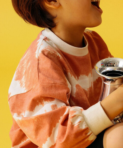 B:MING by BEAMS(ビーミングバイビームス)の「B:MING by BEAMS / タイダイ ロングスリーブ Tシャツ(100~140cm)(Tシャツ/カットソー・キッズ・チャコールグレー/レッド系その他7・140/110/100/130/120)」の5枚目の写真