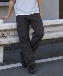 NYLAUS（ナイラス）の「【Nylaus】ストレートシルエット カーゴパンツ ロングパンツ イージーパンツ（カーゴパンツ）」
