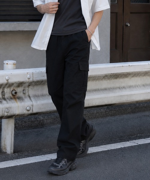 NYLAUS(ナイラス)の「【Nylaus】ストレートシルエット カーゴパンツ ロングパンツ イージーパンツ(カーゴパンツ・メンズ・ブラック/ベージュ/チャコール/カーキ・M/S/L/LL)」の1枚目の写真