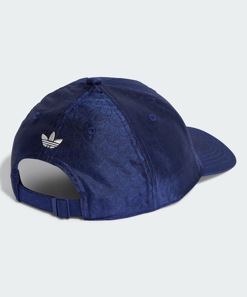 adidas（アディダス）の「トレフォイル ジャカード モノグラム ベースボールキャップ / アディダスオリジナルス adidas Originals（キャップ・レディース・ブルー・SMALL/LARGE/MEDIUM）」の2枚目の写真