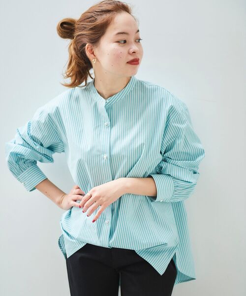 le.coeur blanc（ルクールブラン）の「パールボタンギャザー2wayシャツ（シャツ/ブラウス・レディース・オフホワイト/グリーン系その他/ブルー系その他2・38）」の2枚目の写真