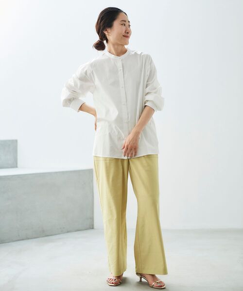 le.coeur blanc（ルクールブラン）の「パールボタンギャザー2wayシャツ（シャツ/ブラウス・レディース・オフホワイト/グリーン系その他/ブルー系その他2・38）」の5枚目の写真