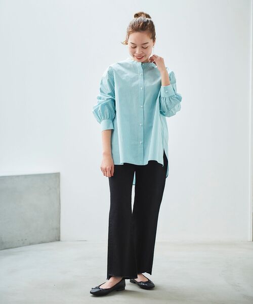 le.coeur blanc（ルクールブラン）の「パールボタンギャザー2wayシャツ（シャツ/ブラウス・レディース・オフホワイト/グリーン系その他/ブルー系その他2・38）」の21枚目の写真
