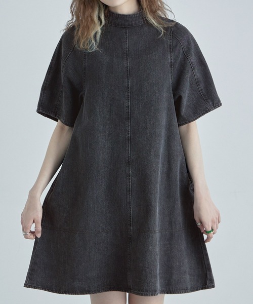 etoll.(エトル)の「60-70s風デニムミニワンピース(ワンピース・レディース・チャコールグレー/ライトブルー・M)」の20枚目の写真