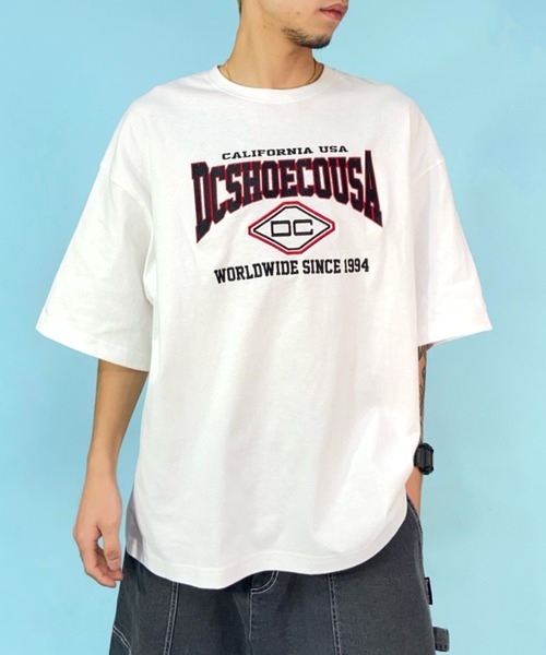 DC(ディーシー)の「DC/ディーシー オーバーサイズ フロントロゴTシャツ/ヘビーウェイト クルーネックTシャツ DST232031(Tシャツ/カットソー・メンズ・オレンジ/ブラック/ホワイト・XL/L/M)」の2枚目の写真