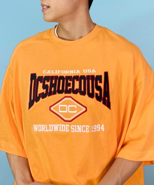 DC(ディーシー)の「DC/ディーシー オーバーサイズ フロントロゴTシャツ/ヘビーウェイト クルーネックTシャツ DST232031(Tシャツ/カットソー・メンズ・オレンジ/ブラック/ホワイト・XL/L/M)」の3枚目の写真