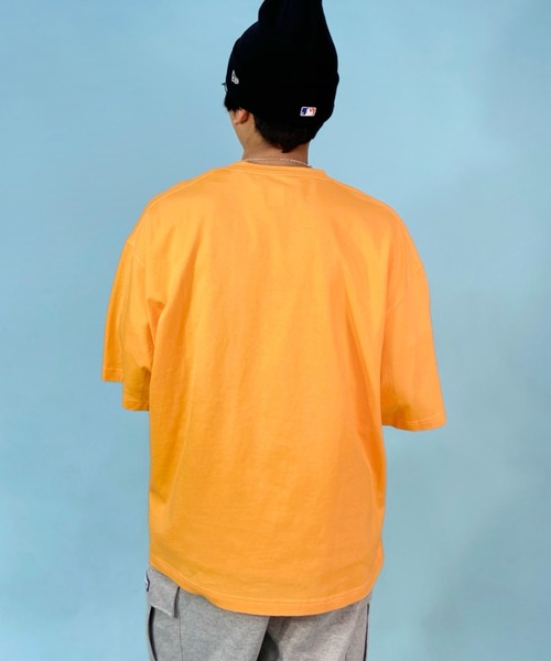 DC(ディーシー)の「DC/ディーシー オーバーサイズ フロントロゴTシャツ/ヘビーウェイト クルーネックTシャツ DST232031(Tシャツ/カットソー・メンズ・オレンジ/ブラック/ホワイト・XL/L/M)」の12枚目の写真