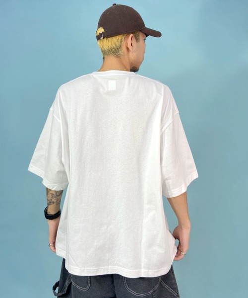 DC(ディーシー)の「DC/ディーシー オーバーサイズ フロントロゴTシャツ/ヘビーウェイト クルーネックTシャツ DST232031(Tシャツ/カットソー・メンズ・オレンジ/ブラック/ホワイト・XL/L/M)」の5枚目の写真