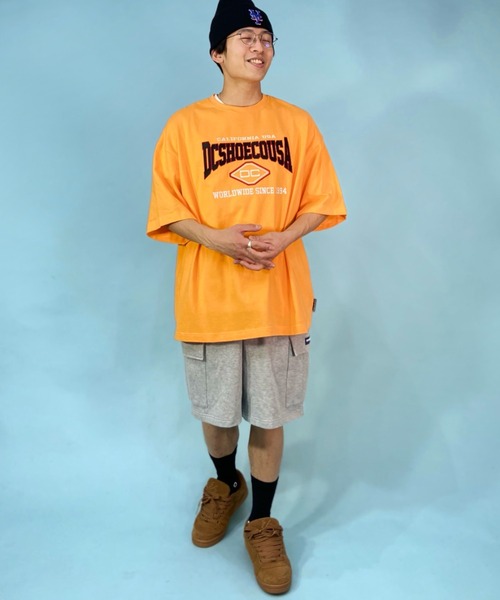 DC(ディーシー)の「DC/ディーシー オーバーサイズ フロントロゴTシャツ/ヘビーウェイト クルーネックTシャツ DST232031(Tシャツ/カットソー・メンズ・オレンジ/ブラック/ホワイト・XL/L/M)」の14枚目の写真
