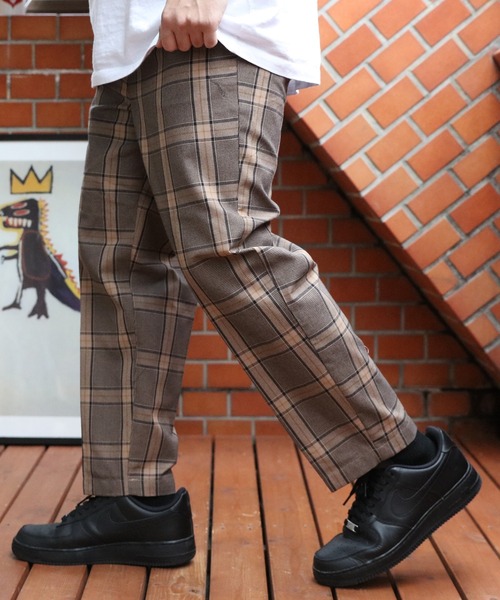 SUGGESTION(サジェッション)の「チェックワイドテーパードパンツ(その他パンツ・メンズ・ブラウン/ベージュ/チャコールグレー/グレー/ブラック系その他/ブラック/アイボリー・MEDIUM/LARGE)」の7枚目の写真
