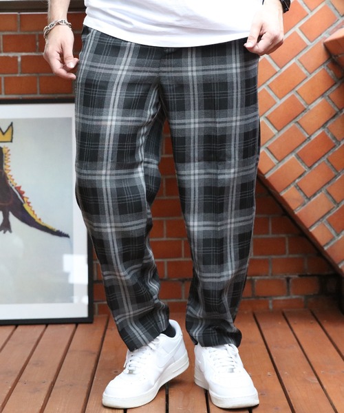 SUGGESTION(サジェッション)の「チェックワイドテーパードパンツ(その他パンツ・メンズ・ブラウン/ベージュ/チャコールグレー/グレー/ブラック系その他/ブラック/アイボリー・MEDIUM/LARGE)」の21枚目の写真