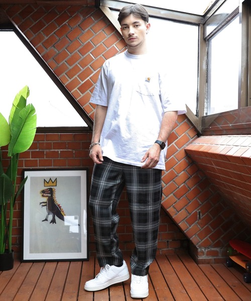 SUGGESTION(サジェッション)の「チェックワイドテーパードパンツ(その他パンツ・メンズ・ブラウン/ベージュ/チャコールグレー/グレー/ブラック系その他/ブラック/アイボリー・MEDIUM/LARGE)」の22枚目の写真