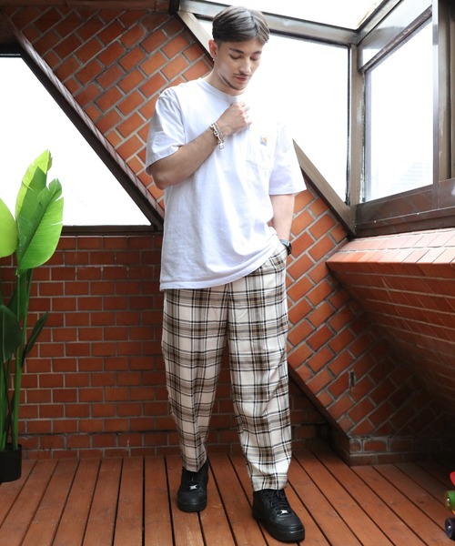 SUGGESTION(サジェッション)の「チェックワイドテーパードパンツ(その他パンツ・メンズ・ブラウン/ベージュ/チャコールグレー/グレー/ブラック系その他/ブラック/アイボリー・MEDIUM/LARGE)」の13枚目の写真