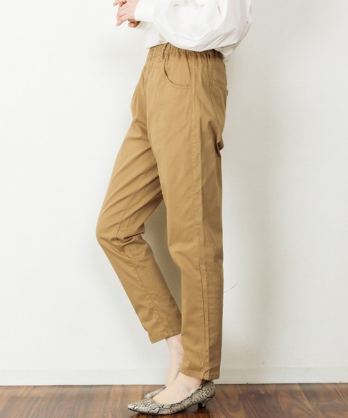 atONE(アットワン)の「atONE ウエストゴムテーパードツイルパンツ(その他パンツ・レディース・ブラック/カーキ/ベージュ・M/L/LL/3L/4L)」の11枚目の写真
