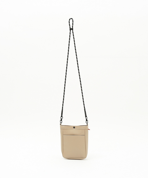 UNIVERSAL OVERALL(ユニバーサルオーバーオール)の「【UNIVERSALOVERALL / ユニバーサルオーバーオール】エンボスロゴザイルショルダー(ショルダーバッグ・メンズ・ブラック/グリーン系その他/ブラウン/ベージュ・フリー)」の7枚目の写真