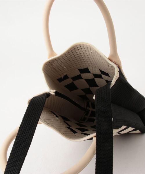 macaroni edge（マカロニエッジ）の「〈macaroni edge/マカロニエッジ〉チェック柄ミニバッグ ショルダー付（ショルダーバッグ・レディース・ブラック/ターコイズブルー/グレイッシュベージュ/イエロー・ONESIZE）」の5枚目の写真