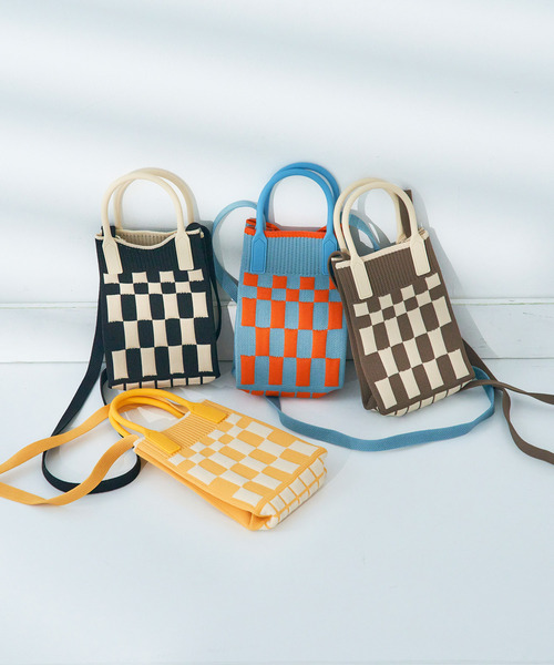 macaroni edge（マカロニエッジ）の「〈macaroni edge/マカロニエッジ〉チェック柄ミニバッグ ショルダー付（ショルダーバッグ・レディース・ブラック/ターコイズブルー/グレイッシュベージュ/イエロー・ONESIZE）」の4枚目の写真