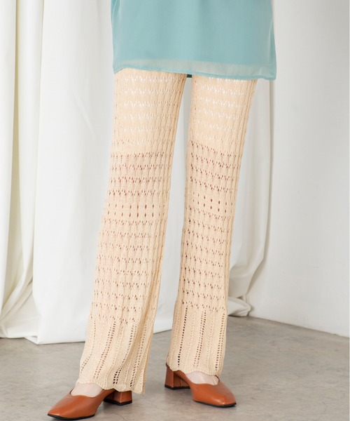 MILLION CARATS（ミリオンカラッツ）の「透け感が爽やかな印象を与えるオープンワークニットパンツ（その他パンツ・レディース・ブラック/ベージュ/ライトグリーン・FREE）」の10枚目の写真