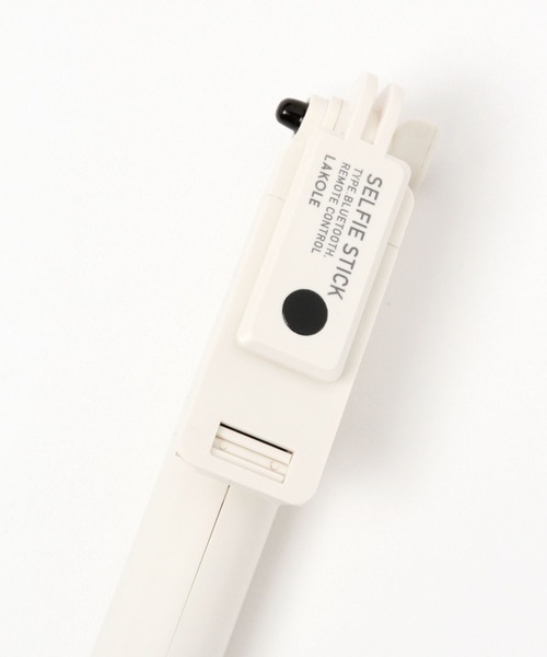 LAKOLE（ラコレ）の「リモコン付き自撮り棒 / 190465（スマホグッズ・レディース・アイボリー/ブルー/チャコール/カーキ・FREE）」の16枚目の写真