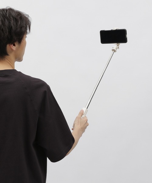 LAKOLE（ラコレ）の「リモコン付き自撮り棒 / 190465（スマホグッズ・レディース・アイボリー/ブルー/チャコール/カーキ・FREE）」の21枚目の写真