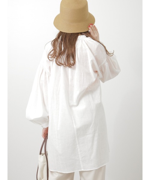 ehka sopo（エヘカソポ）の「ボリュームスリーブチュニック（チュニック・レディース・オフホワイト/ブラック/グリーン・ﾌﾘ-）」の17枚目の写真