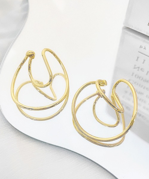 florist（フローリスト）の「【両耳セット】デザイナーズボリュームデザインイヤーカフ/左右各1個入り（イヤーカフ・レディース・シルバー系2/シルバー系4/ゴールド系2/シルバー系1/シルバー系5/ゴールド系7/ゴールド系8/シルバー系3/ゴールド系5/ゴールド系1/ゴールド系4/ゴールド系3/シルバー系6/ゴールド系6・FREE）」の17枚目の写真