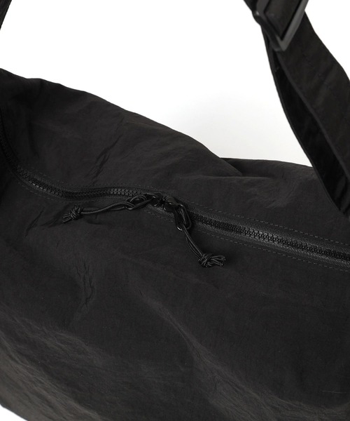 GLOBAL WORK(グローバルワーク)の「撥水ライトショルダー/909334(ショルダーバッグ・メンズ・ホワイト/ブラック/グレー/ライトグレー・FREE)」の15枚目の写真
