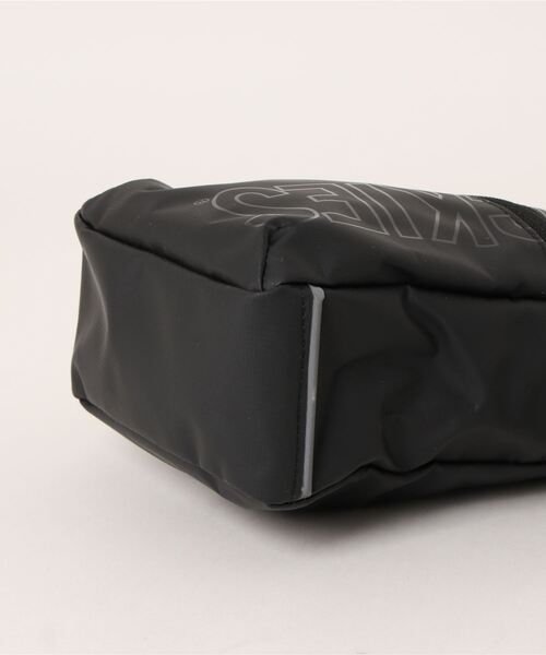 Dickies（ディッキーズ）の「【Dickies】　OL LOGO QUICK SHOULDER BAG（ショルダーバッグ・レディース・ブラック/ホワイト/シルバー・FREE）」の5枚目の写真