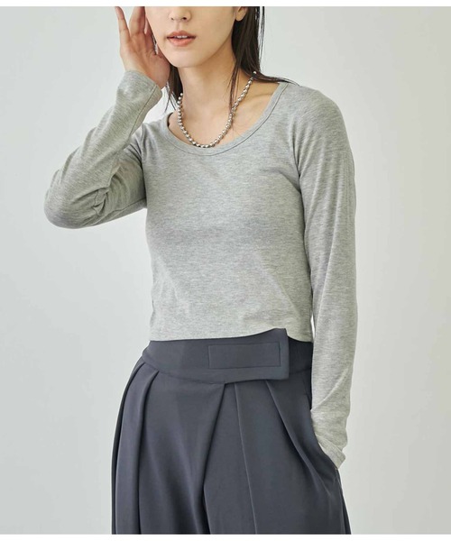 ANAP(アナップ)の「ベーシックUネックトップス(Tシャツ/カットソー・レディース・レッド/ホワイト/ブラック/グレー・FREE)」の4枚目の写真