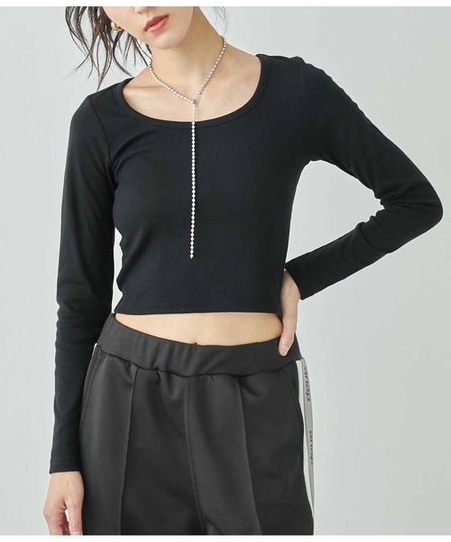 ANAP(アナップ)の「ベーシックUネックトップス(Tシャツ/カットソー・レディース・レッド/ホワイト/ブラック/グレー・FREE)」の3枚目の写真