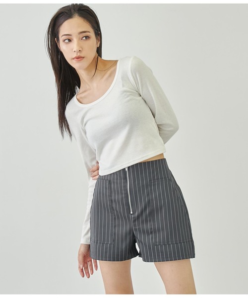 ANAP(アナップ)の「ベーシックUネックトップス(Tシャツ/カットソー・レディース・レッド/ホワイト/ブラック/グレー・FREE)」の5枚目の写真