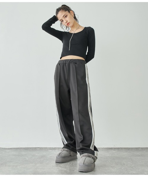 ANAP(アナップ)の「ベーシックUネックトップス(Tシャツ/カットソー・レディース・レッド/ホワイト/ブラック/グレー・FREE)」の15枚目の写真