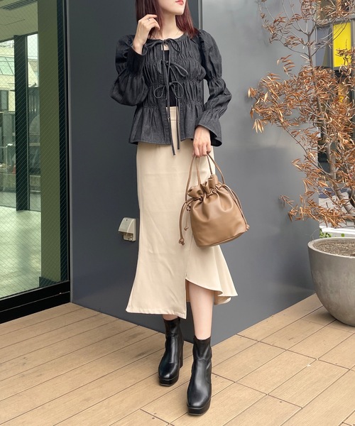 one way（ワンウェイ）の「アシメマーメードスカート（スカート・レディース・ブラック/グレー系その他/ベージュ・FREE）」の4枚目の写真