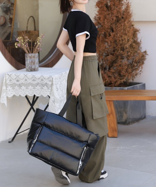 セール】【大容量】メタリックキルティングトラベルバッグ