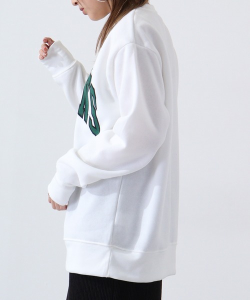 FUNALIVE(ファンアライブ)の「College logo print brushed lining sweatshirt / カレッジロゴ プリント 裏起毛トレーナー スウェット unisex(スウェット・メンズ・ネイビー系/アイボリー/チャコール/ホワイト/ブラック系1/ホワイト系/杢グレー/ベージュ/ブラック/グレー系/ブラック系2/ヘザーチャコール/グレイッシュベージュ/ブラック系3/ブラック系/チャコールグレー/グリーン系1/ネイビー/グリーン/ベージュ系・XL/M/L)」の22枚目の写真