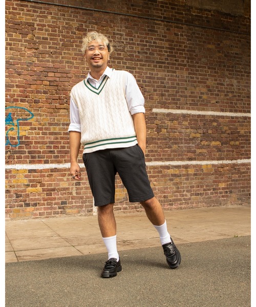 Dr. Martens（ドクターマーチン）の「Dr. Martens/ドクターマーチン ADRIAN MONO タッセル ローファー 30637001（ローファー・レディース・ブラック・UK7/UK4/UK9/UK6/UK8/UK11/UK5/UK3/UK10）」の2枚目の写真