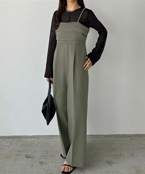 callautia（カラウティア）の「タックデザインワイドサロペット（サロペット/オーバーオール・レディース・グレー/ダークベージュ/ブラック・LARGE/MEDIUM/SMALL）」の13枚目の写真