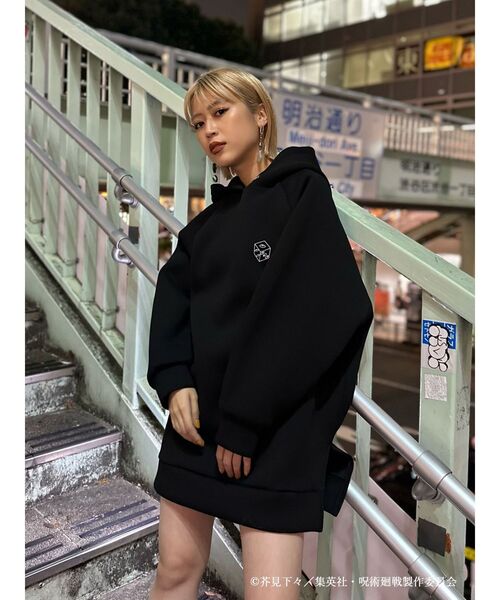 MURUA（ムルーア）の「【呪術廻戦×MURUA】獄門疆ボンディングパーカー（パーカー・レディース・ブラック・FREE）」の4枚目の写真