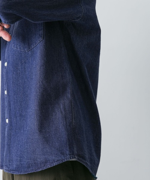 URBAN RESEARCH DOORS(アーバンリサーチドアーズ)の「デニムバンドカラーシャツ(シャツ/ブラウス・メンズ・ワンウォッシュ/ライトインディゴブルー・LARGE/MEDIUM)」の12枚目の写真
