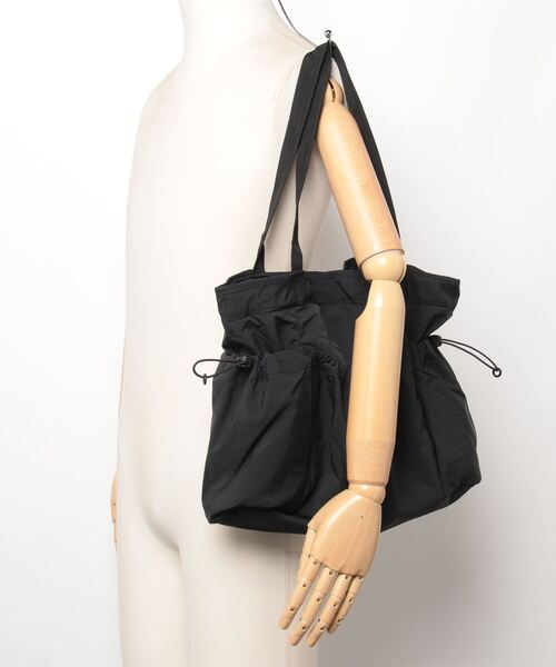 rinto(リント)の「【recomend selection/セレクト】デザインポケットシャーリングトートバッグ(トートバッグ・レディース・オフホワイト/カーキ/ブラック・FREE)」の11枚目の写真
