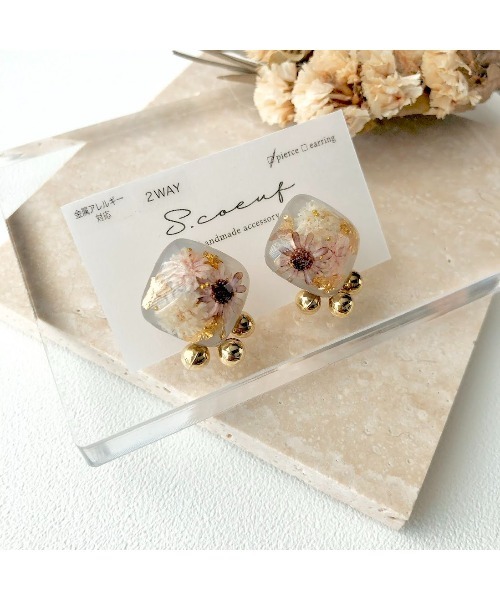 tone(トーン)の「【S.coeuf】【S.coeuf】金属アレルギー対応ピアス お花のスクエア×ゴールドボール(MA)(ピアス(両耳用)・レディース・グレー/ピンク・FREE)」の4枚目の写真