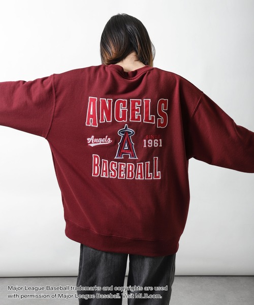 MLB(メジャーリーグベースボール)の「【MLB】 バック チームロゴ 刺繍 プルオーバー 長袖 裏毛 スウェット トレーナー(スウェット・メンズ・ブラック/アッシュグレー/ホワイト/バーガンディー/ネイビー・MEDIUM/LARGE/X-LARGE)」の17枚目の写真