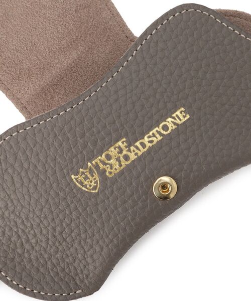 TOFF&LOADSTONE（トフアンドロードストーン）の「アイウェアケース with ストラップ シュリンク（その他・メンズ・ネイビー/ライトグレー系9/ブラック/ダークウッド・00）」の11枚目の写真